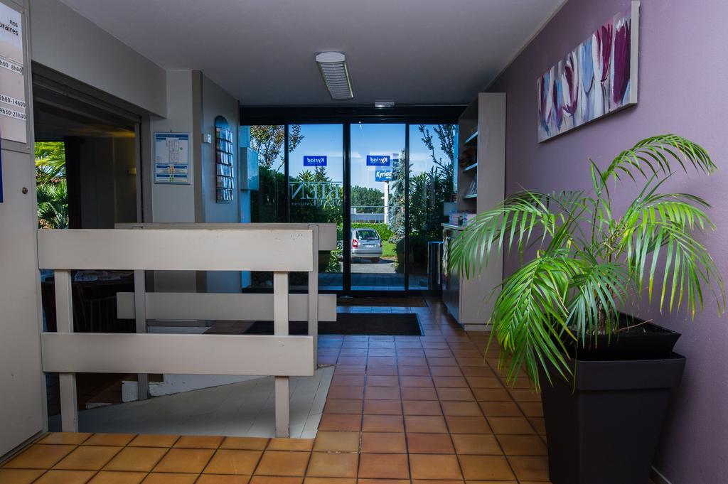 Kyriad Orthez Exterior foto